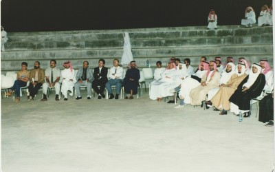 وكعادة النادي في محاولة التجديد في أماكن أنشطته : أمسية شعرية في (حديقة الجبل) …