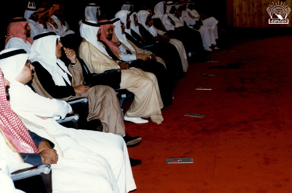 إحدى الأمسيات في النادي خلال الصيف ..