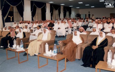 من المعارك الأدبية : – د. عبد المحسن القحطاني – علي آل عمر عسيري .
