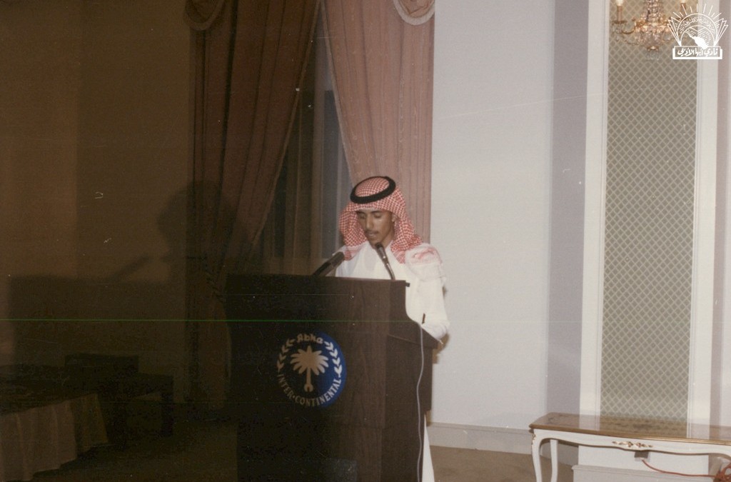 أ.د. زاهر الألمعي – أ . محمد الحميد ، في أحد افتتاحات الأنشطة الصيفية برعاية الأمير / خالد الفيصل .