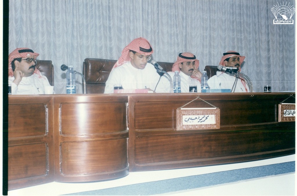 من أمسيات الشعراء …