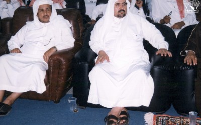 علي بن حسن الشهراني – محمد حسن غريب – عبد المحسن يوسف ، في إحدى أمسيات النادي ..