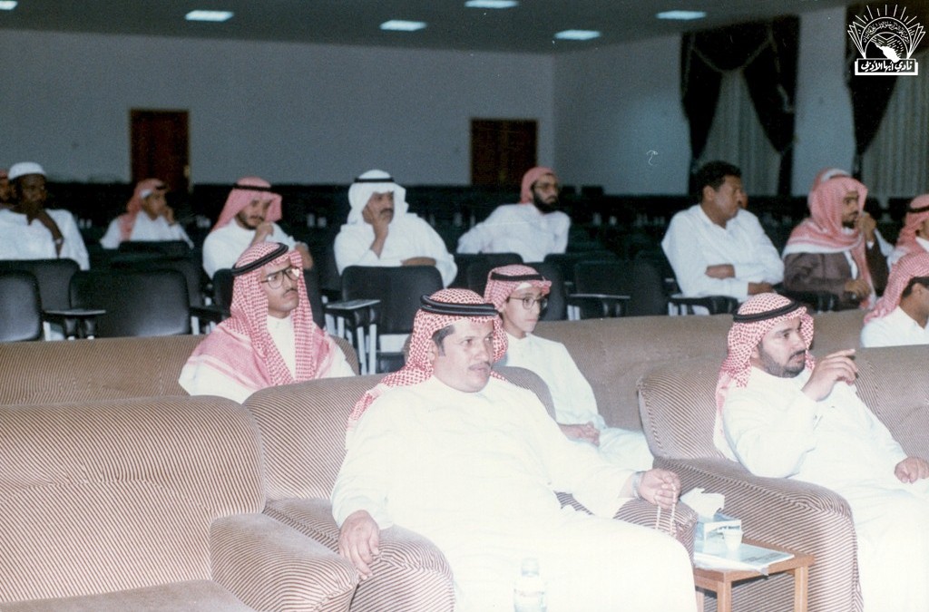 صور منوعة من أنشطة النادي …