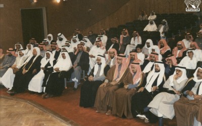 إسهامات النادي في محافظات ومراكز المنطقة : في محافظة بارق ويظهر في الصورة الشعراء : أحمد بيهان – إبراهيم شحبي – حامد الصافي – إبراهيم ماطر – محمد الفتحي ..
