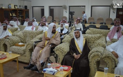 من &nbsp;مشاركة&nbsp; اللجنة الثقافية &nbsp;بمحافظة رجال &nbsp;ألمع الصيفية – تكريم الأديب / &nbsp;زاهر بن&nbsp;عواض الألمعي&nbsp; :