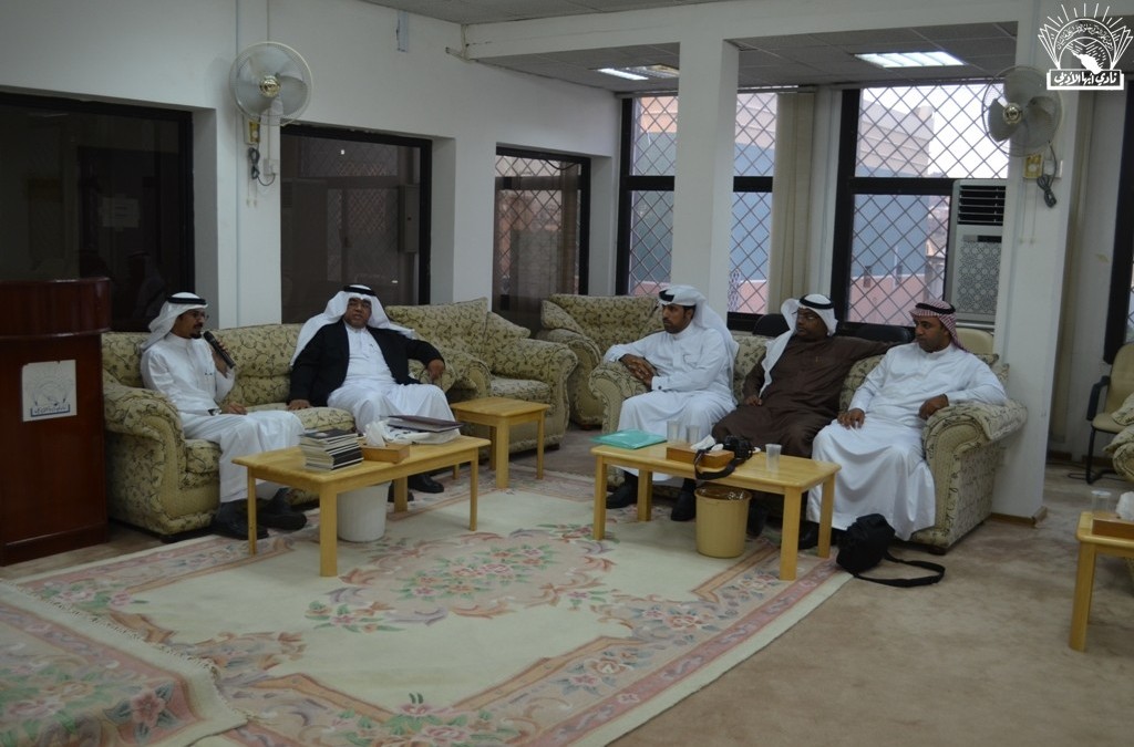 بالشراكة مع أدبي الأحساء اجتماع لجنة إبداع