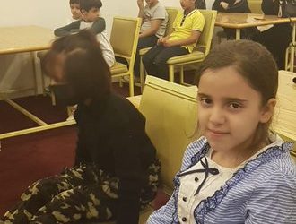 طفلك يقرأ