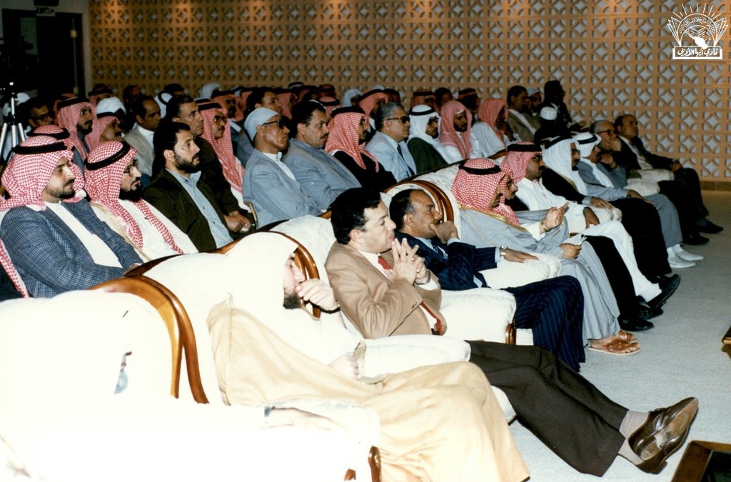 محاضرة ( العدوان على الحرم المكي عبر التاريخ ) : – د. سعد بن حسين عثمان – أدار الحوار د. سعد الحميدي ..
