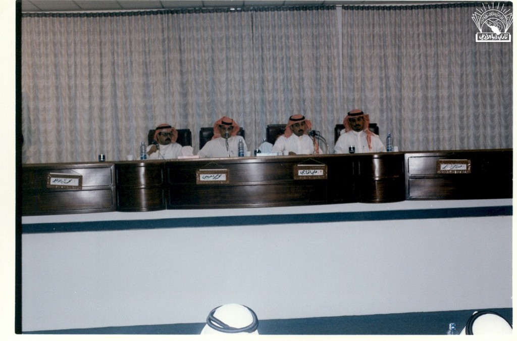 من أمسيات الشعر : محمد زايد الألمعي – محمد حمود حبيبي وآخرون ….