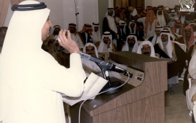 صور منوعة من لقاءات أدباء المنطقة ، ومن تكريمات النادي بعض أدبائها ، ومن ورشات العمل الأدبي ….