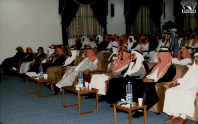 الشيخان / عثمان الصالح – / عبد العزيز المسند ، ضيفين على النادي ، وحضور أمير المنطقة / خالد الفيصل ونائبه / فيصل بن بندر …