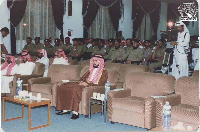 دور  اجتماعي : إحدى مشاركات النادي في أحد الأسابيع الاجتماعية …
