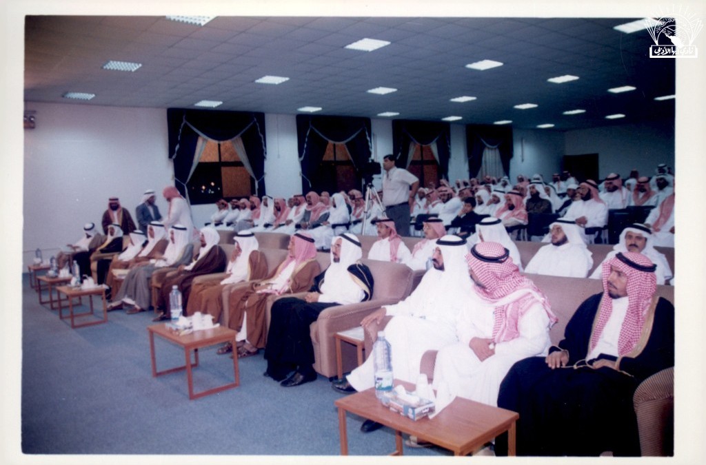 لقاء مفتوح مع / عبد الله عمر خياط – إدارة / خالد دراج .