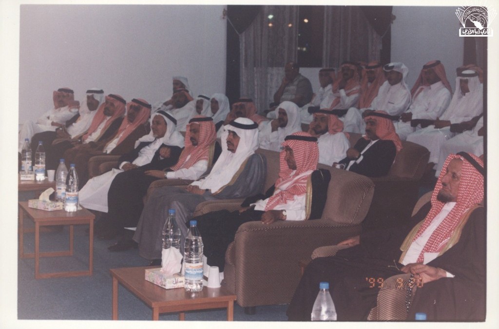 لقاء مع : – د. عبد العزيز الخضيري – أ. حمد القاضي – أ علي آل عمر عسيري – أ. إبراهيم العلي .