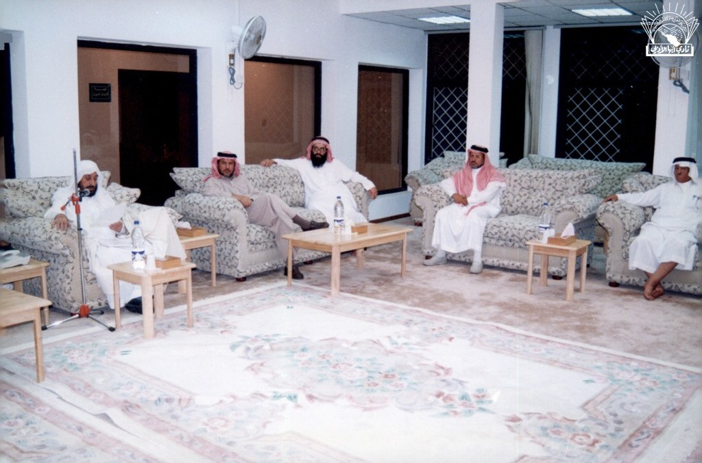 مسامرة مع الشيخ / هاشم بن سعيد النعمي .