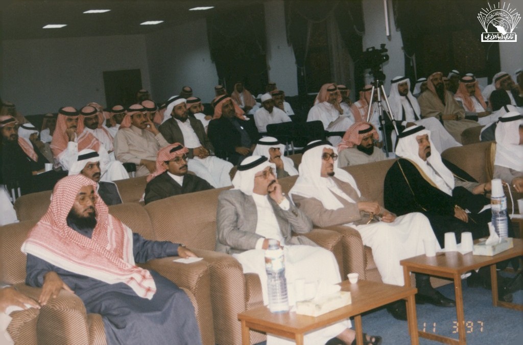 من أماسي النادي الشعرية للشعراء : – إبراهيم طالع الألمعي – محمد زايد الألمعي – محمد عبد الرحمن الحفظي .