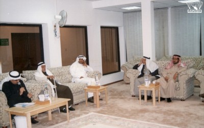 الأديب / خالد اليوسف ضيفا مسامِرا في النادي …
