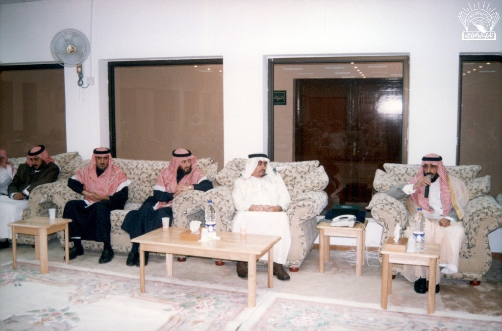من مسامرات النادي .