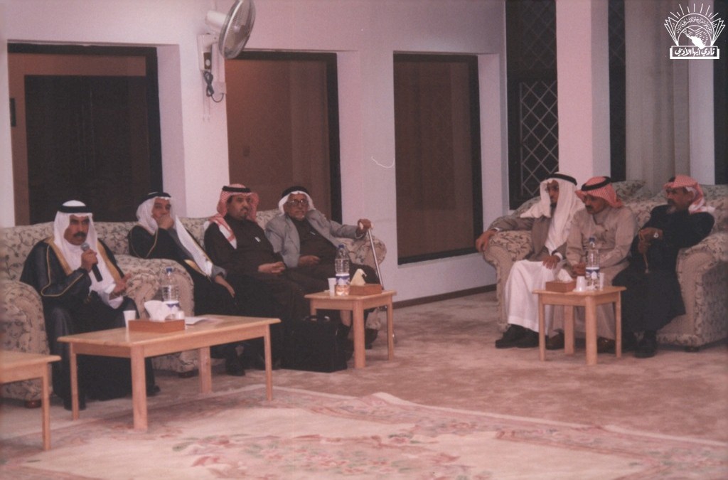 من مسامرات النادي .