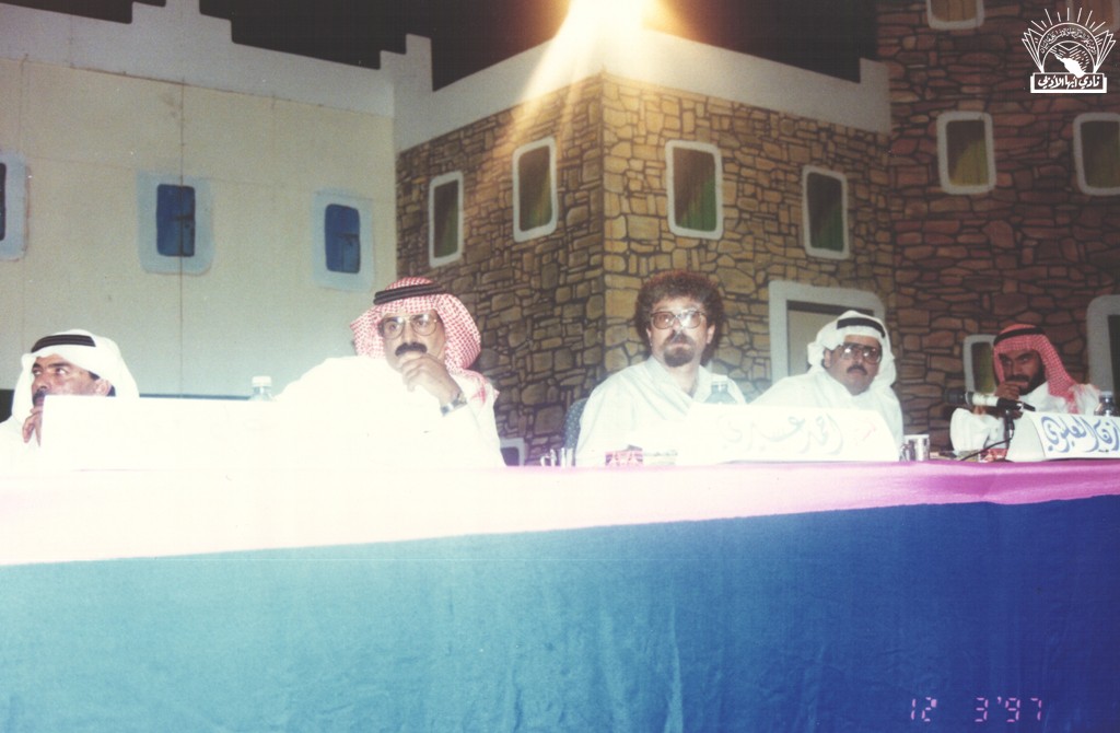 من أماسي النادي الشعرية في أبها وفي محافظة رجال المع  الشعراء : – علي عبد الله مهدي – محمد زايد الألمعي – إبراهيم شحبي – مازن العليوي – أحمد عسيري – وآخرون …